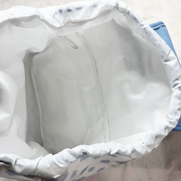 Loungefly Disney Lilo And Stitch Hibiscus Ohana Slouch Drawstring Backpack NWT - Picture 7 of 14